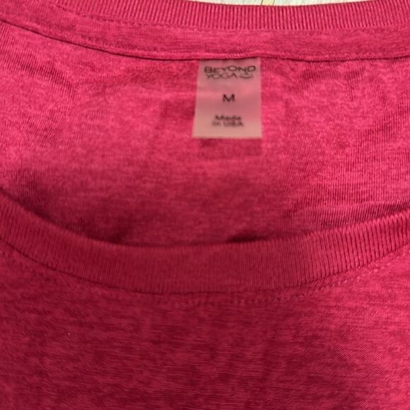 Beyond yoga pink/red medium tank new - Picture 2 of 4